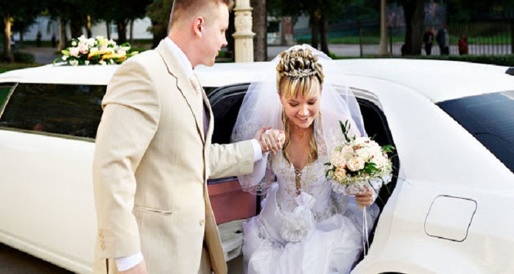 How to Choose Limo Service for Your Wedding