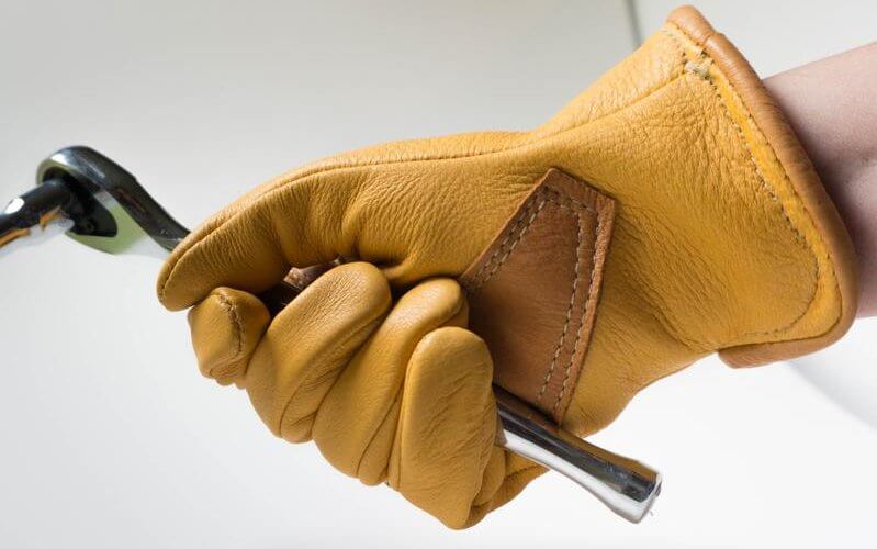 A Useful Guide for Selecting Proper Leather Work Gloves