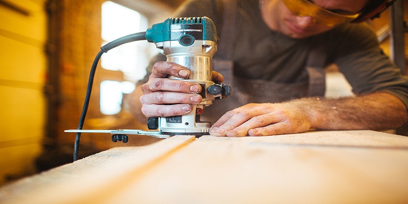 Learn to Attach Hinges with Wood Router Easily and Quickly