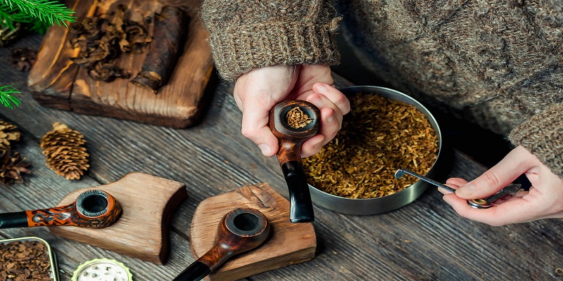 An Overview of Smoking Pipes and Tobaccos
