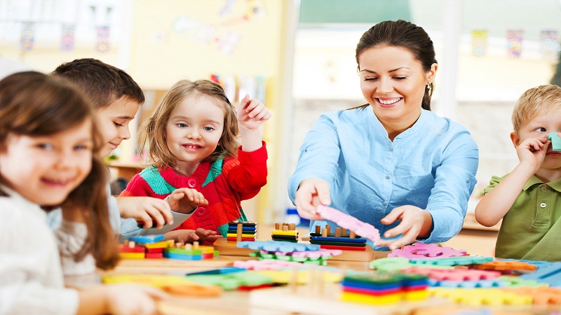 When and How to Choose a Day Care Facility?