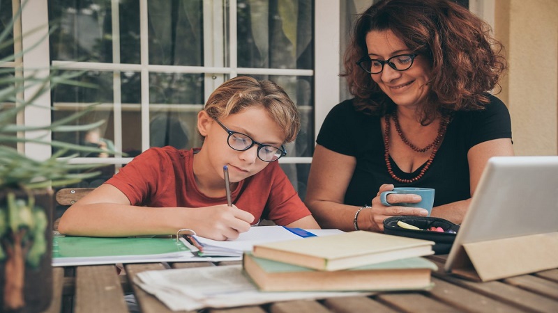3 Forms Of Homeschooling: What Is The Difference, Pros And Cons